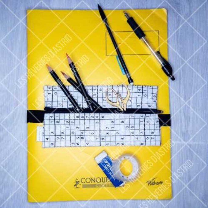 Trousse avec élastique pour un carnet A5 ou A4 avec le motif Sodoku