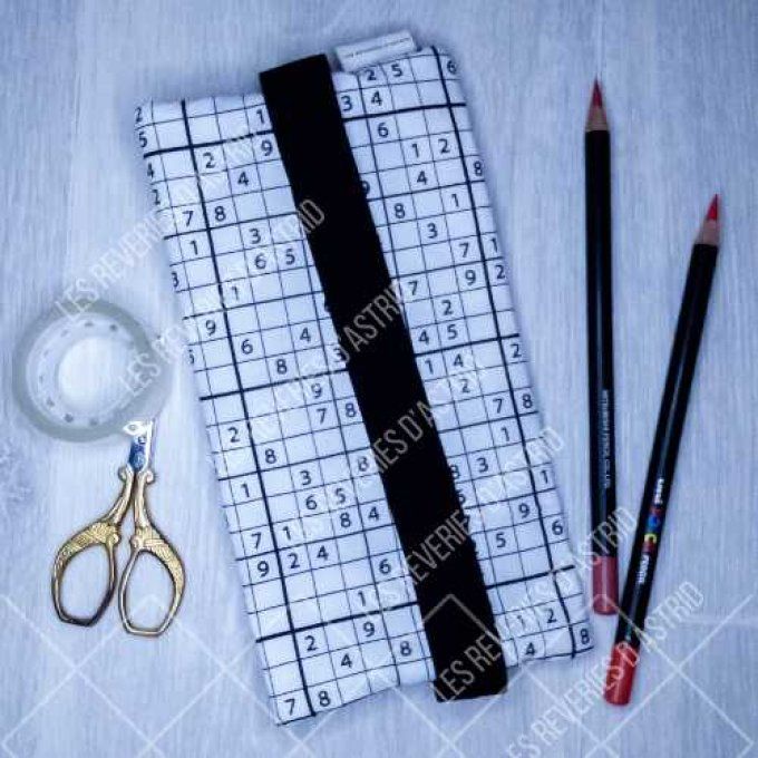 Trousse avec élastique pour un carnet A5 ou A4 avec le motif Sodoku