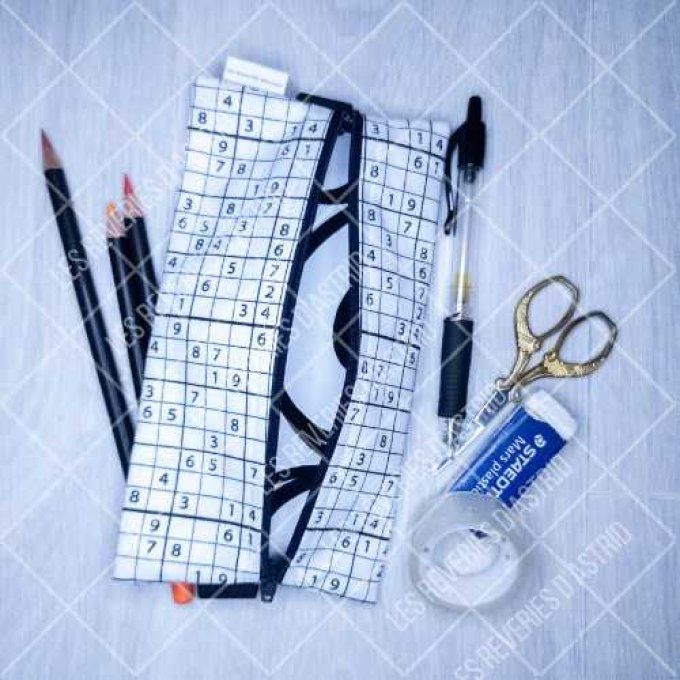 Trousse avec élastique pour un carnet A5 ou A4 avec le motif Sodoku