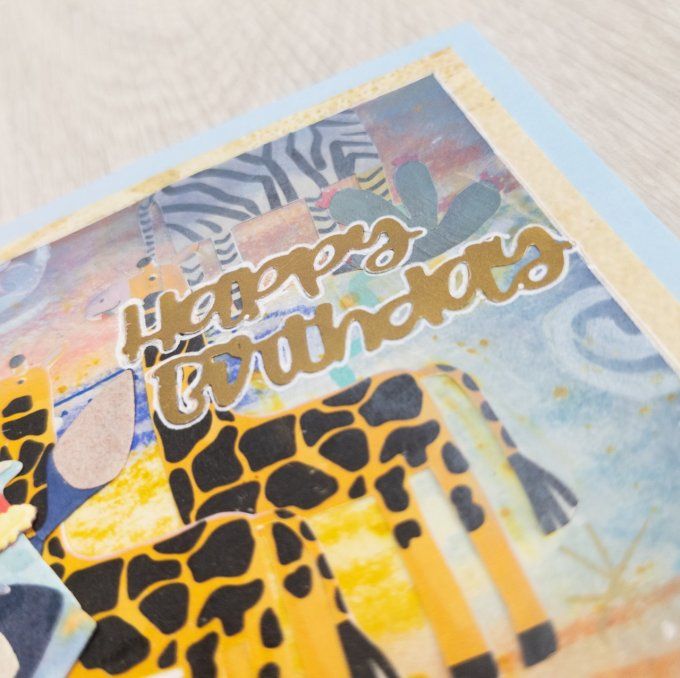 carte anniversaire multi couleur avec girafe