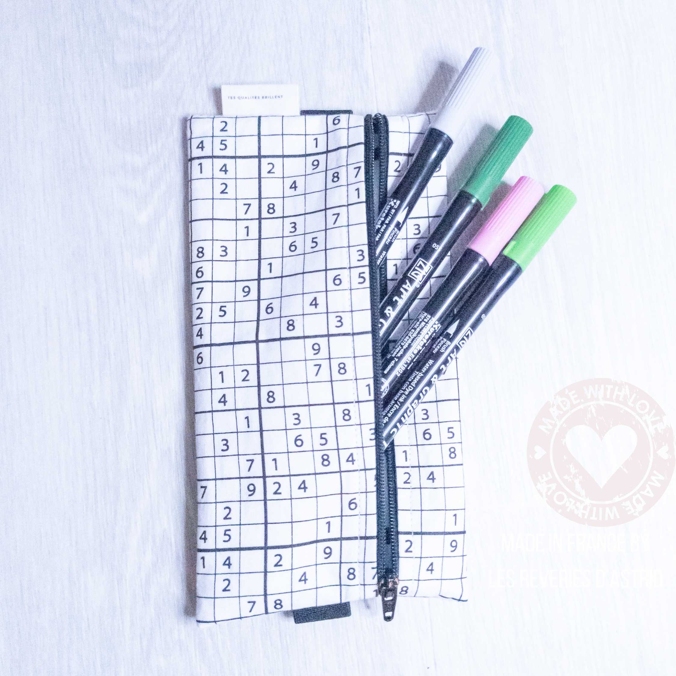 Trousse avec élastique pour un carnet A5 ou A4 avec le motif Sodoku – Image 2