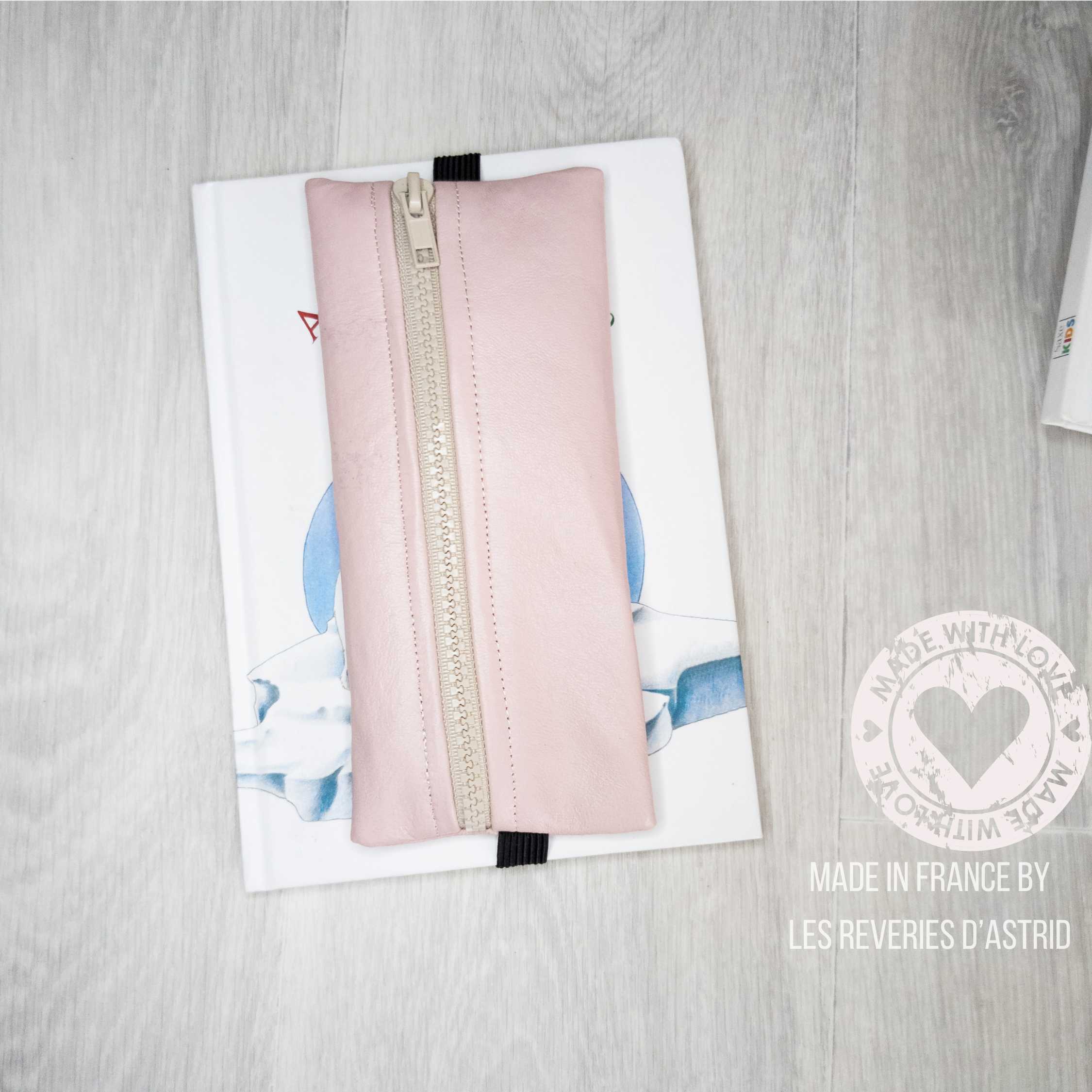 Trousse avec élastique pour un carnet A5 ou A4 - pièce unique – Image 4