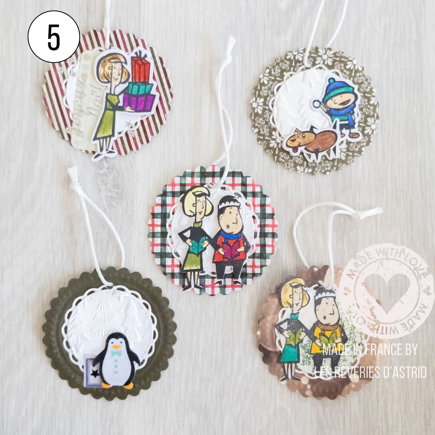 Étiquettes pour les cadeaux de Noël qui se transforment en décoration de Noël – Image 5
